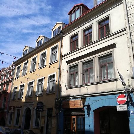 Three-Bedroom Apartment On Peldu 19 Riga Exterior foto