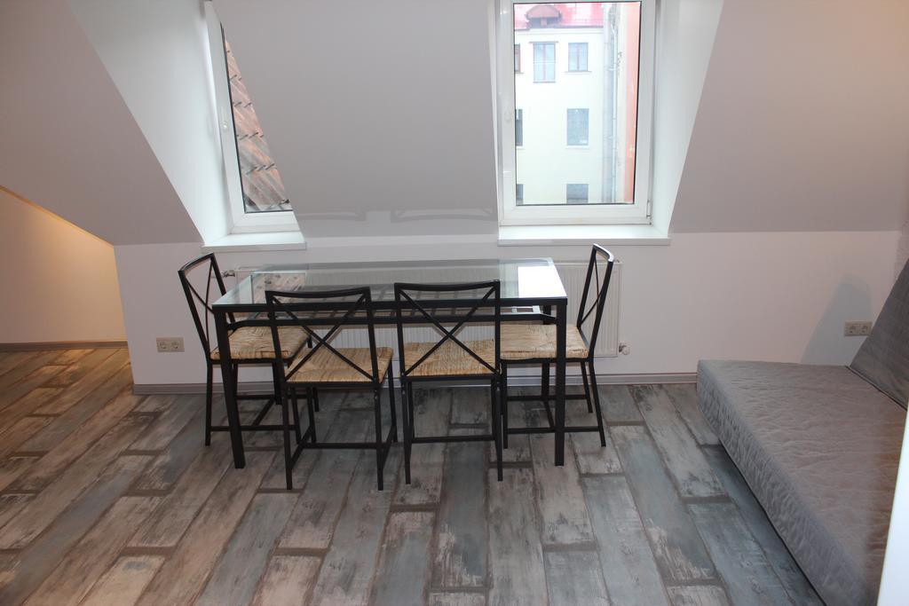 Three-Bedroom Apartment On Peldu 19 Riga Exterior foto