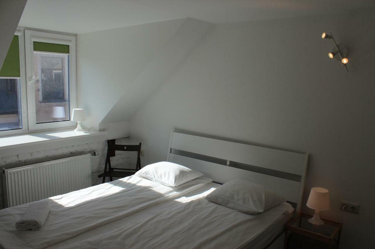 Three-Bedroom Apartment On Peldu 19 Riga Exterior foto