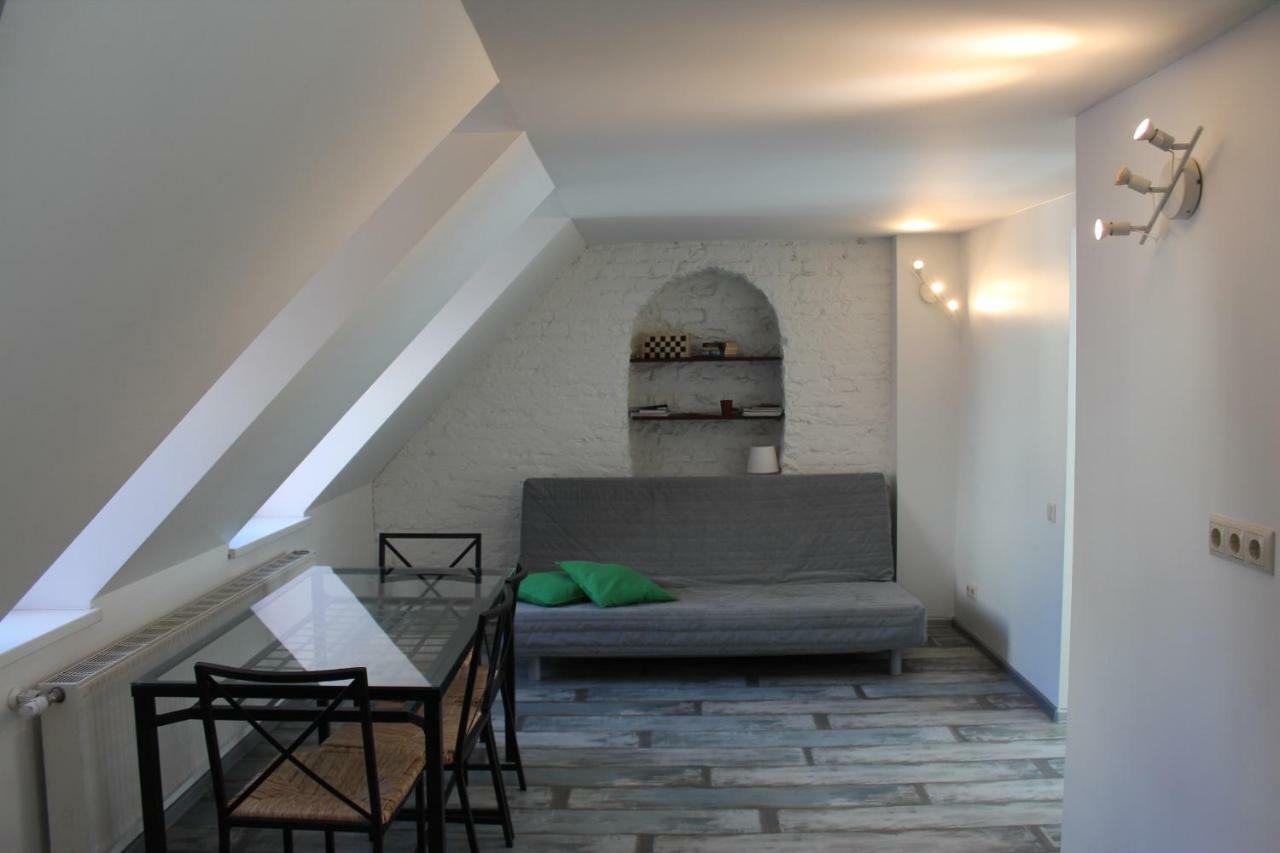 Three-Bedroom Apartment On Peldu 19 Riga Exterior foto